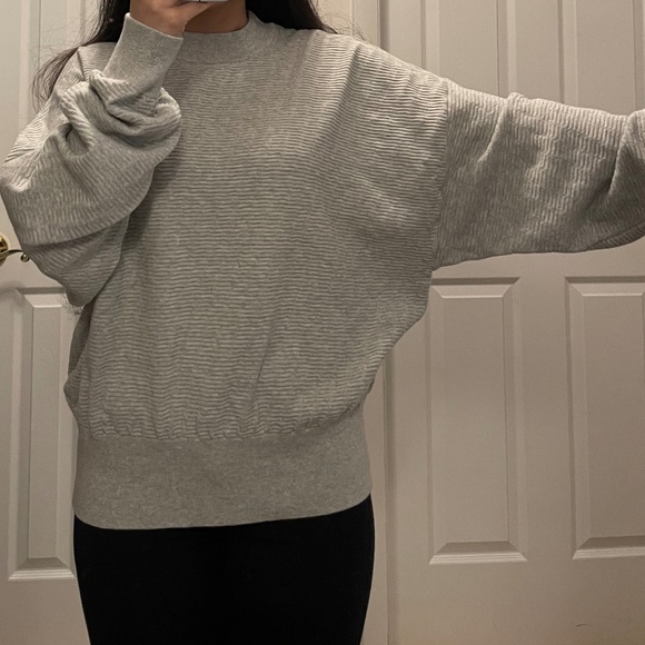 New Grey Textured Sweater - Picture 3 of 5